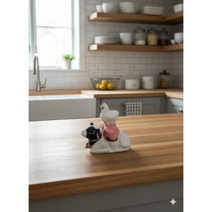 Acme Barnyard Friends Salt & Pepper Shakers NOS Rare 1990s Cow & Hen